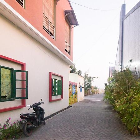 Reddoorz Plus Syariah Near Alun Alun Sampang Sampang  Exterior photo